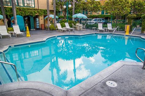 candy cane hotel anaheim reviews|candy cane inn website.